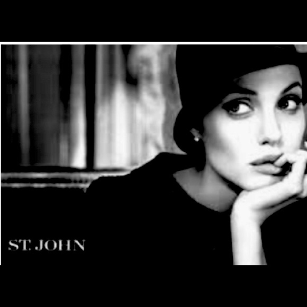 Classic St. John Evening Knit Black Caviar Cocktail Dress.  Sz 6. Knee length.